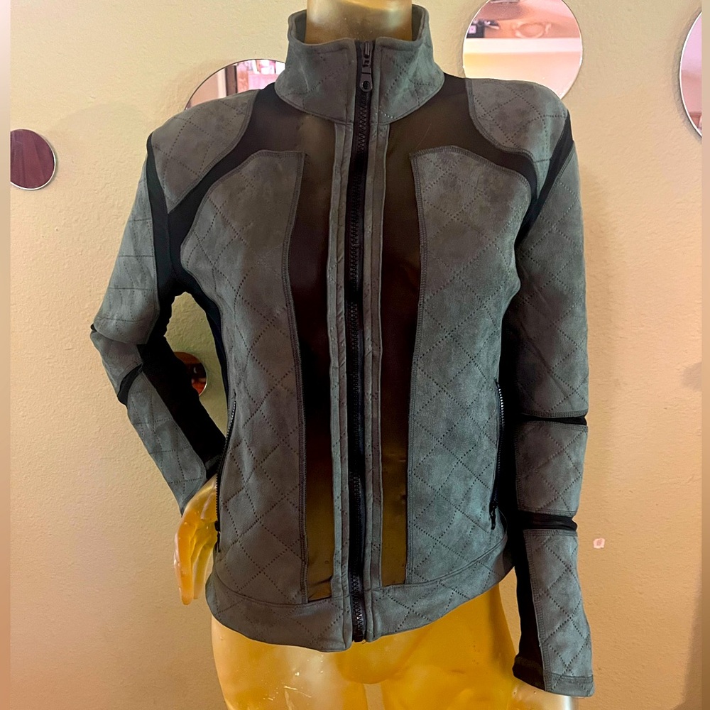 NWOT Moto Style Activewear Jacket, Mesh Cutouts, Size L
